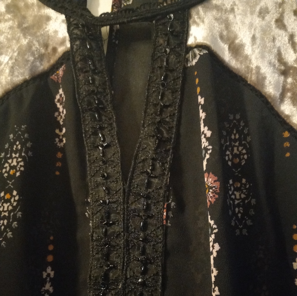 Sheer blouse - Picture 3 of 5